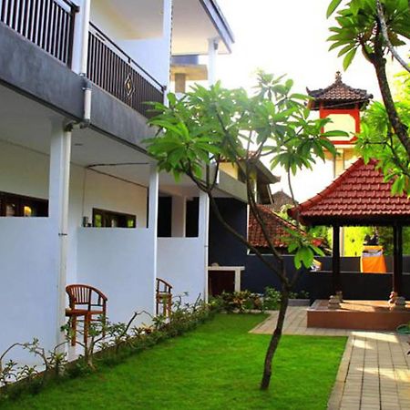 Hôtel U House Seminyak à Kerobokan Extérieur photo