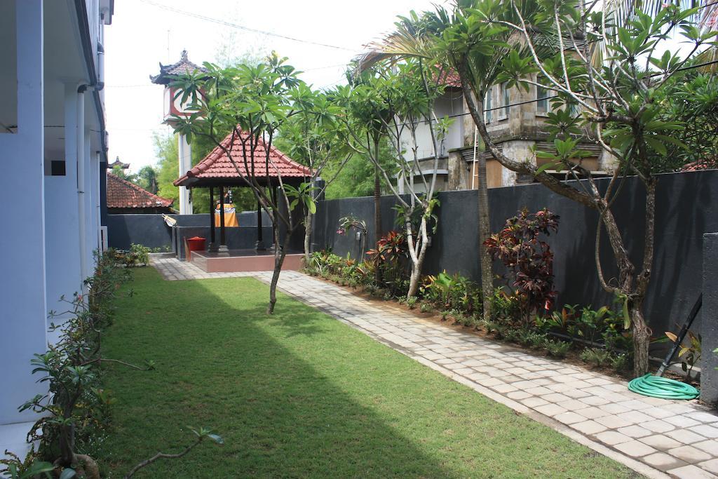 Hôtel U House Seminyak à Kerobokan Extérieur photo