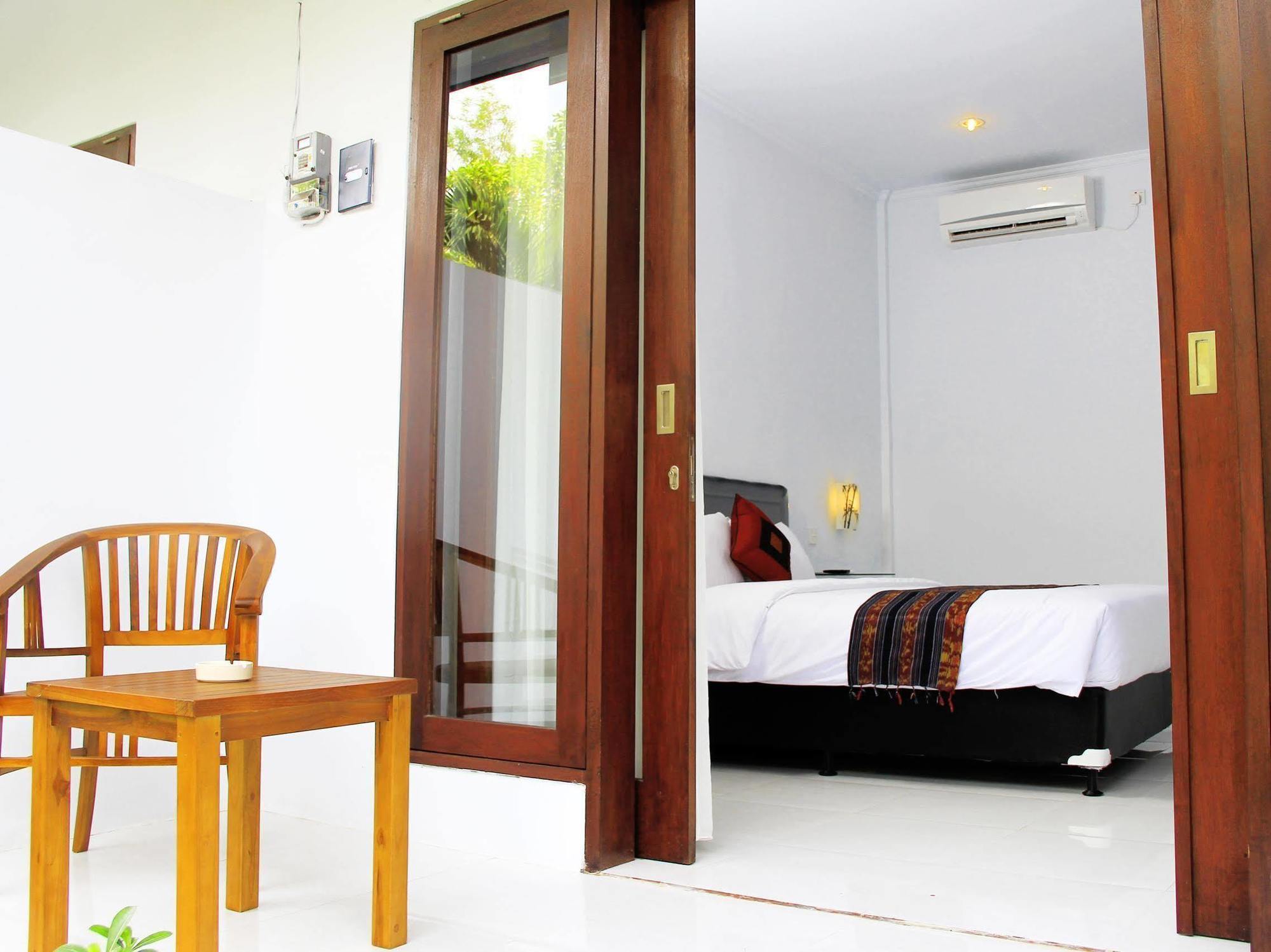 Hôtel U House Seminyak à Kerobokan Extérieur photo