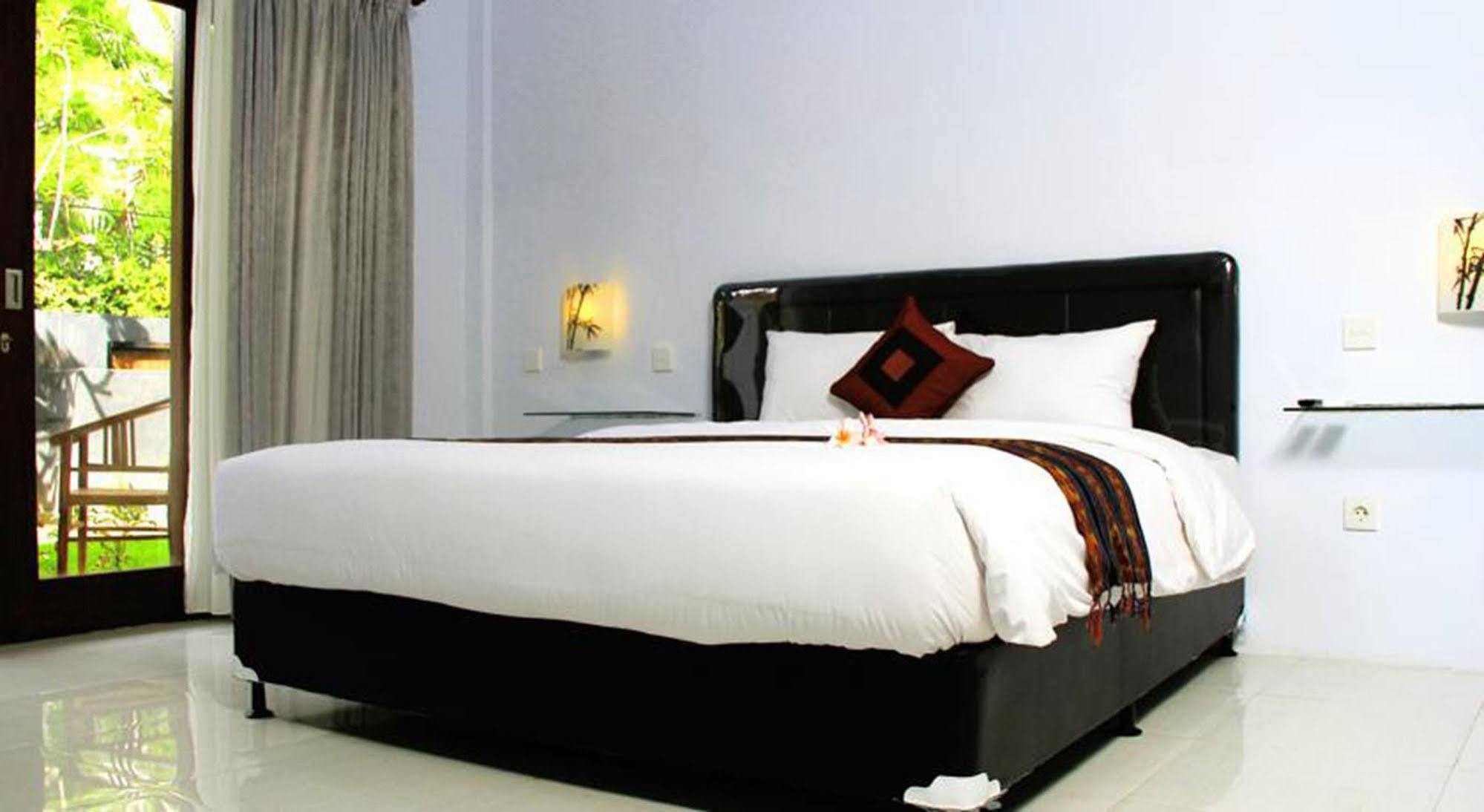 Hôtel U House Seminyak à Kerobokan Extérieur photo