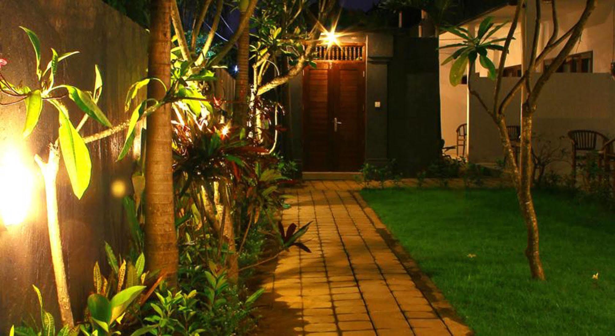 Hôtel U House Seminyak à Kerobokan Extérieur photo