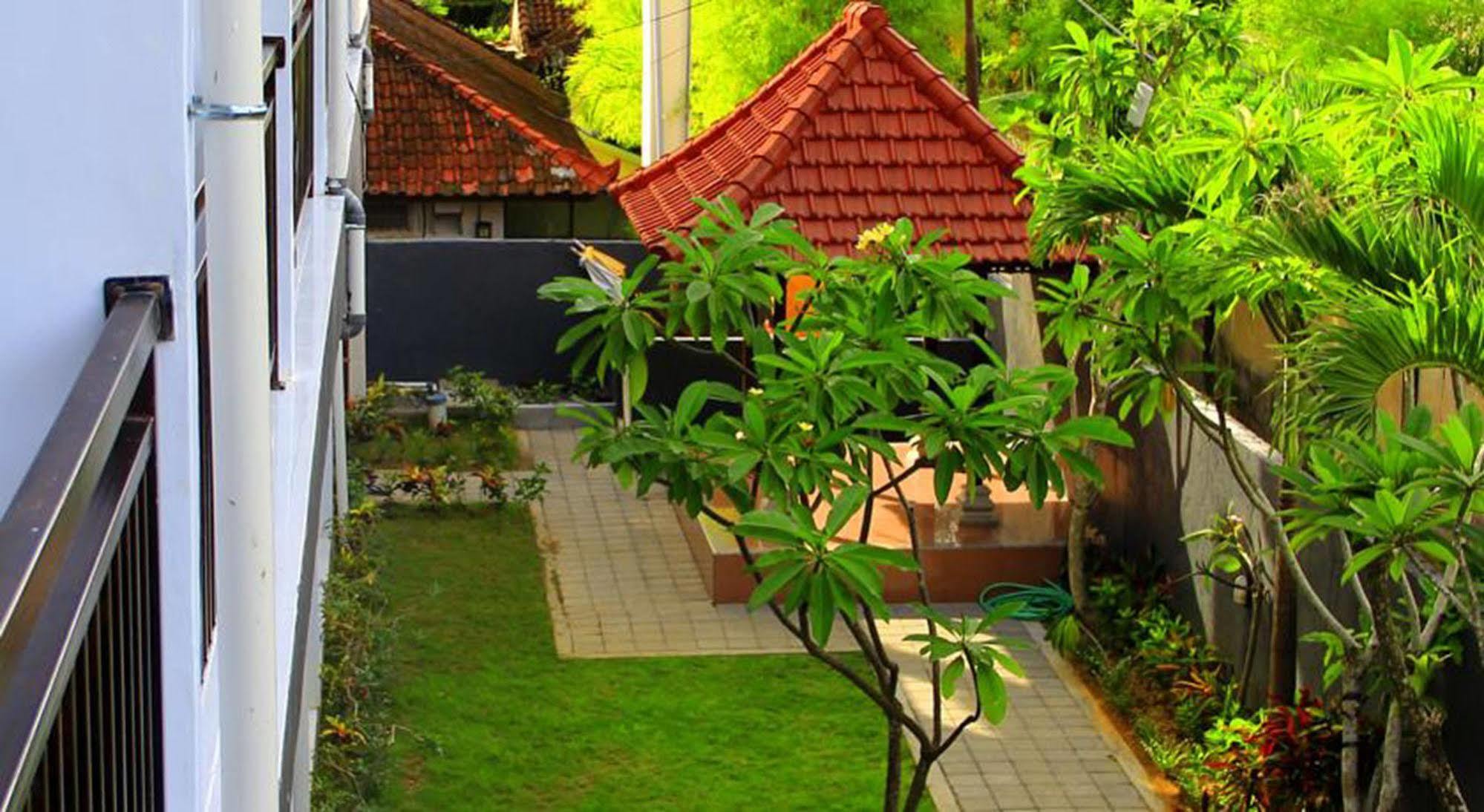 Hôtel U House Seminyak à Kerobokan Extérieur photo